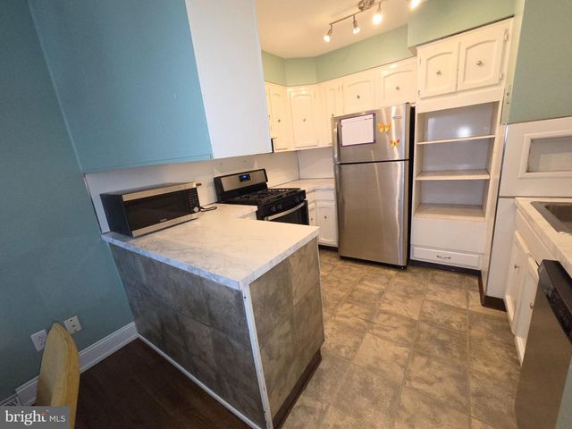 3732 S HEREFORD LN, Philadelphia, PA 19114