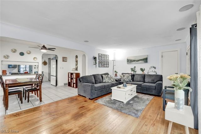 755 W Glendale Street, Bedford, OH 44146