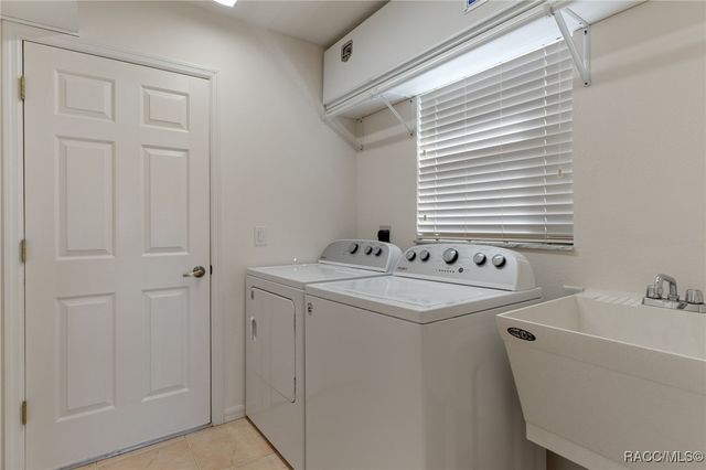 979 Pritchard Island Road, Inverness, FL 34450