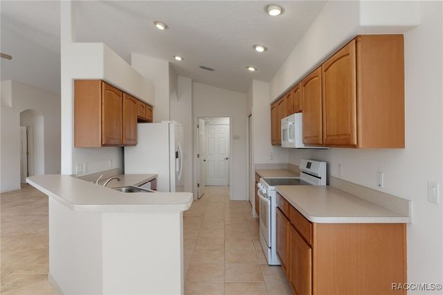 979 Pritchard Island Road, Inverness, FL 34450