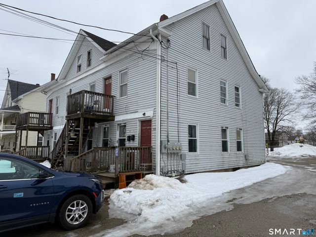 330-342 Church Street, Putnam, CT 06260