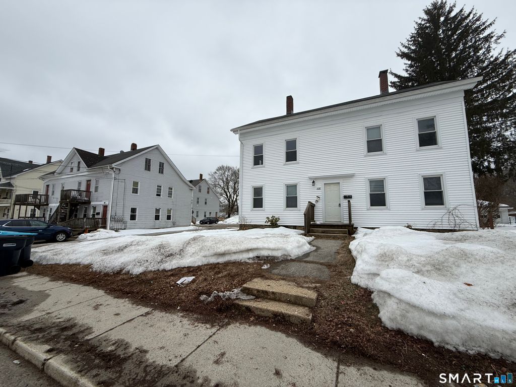 330-342 Church Street, Putnam, CT 06260