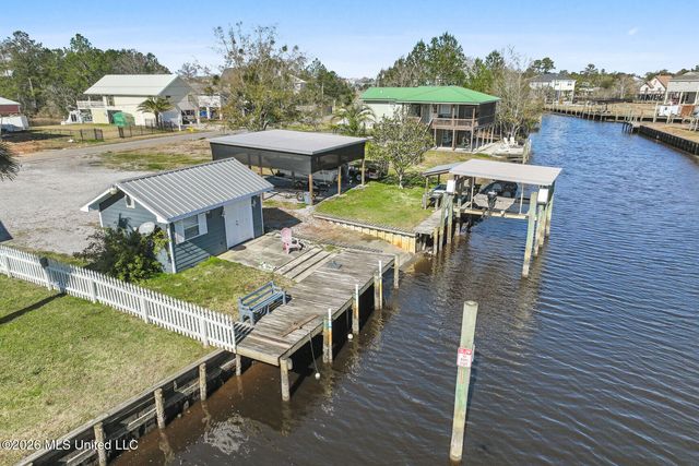 10000 New York Street, Bay Saint Louis, MS 39520