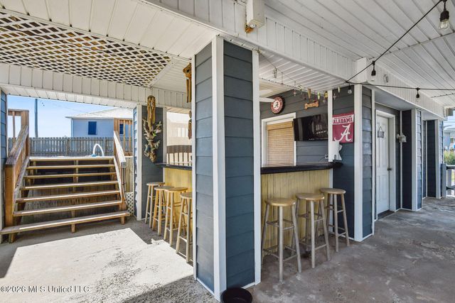 10000 New York Street, Bay Saint Louis, MS 39520