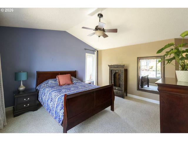 17295 HANNEMAN Ct, Gladstone, OR 97027