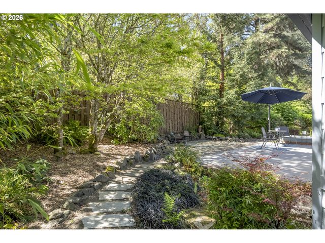 17295 HANNEMAN Ct, Gladstone, OR 97027