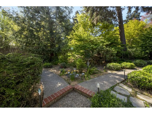 17295 HANNEMAN Ct, Gladstone, OR 97027