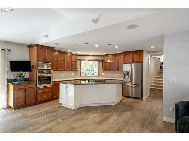 17295 HANNEMAN Ct, Gladstone, OR 97027