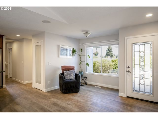 17295 HANNEMAN Ct, Gladstone, OR 97027