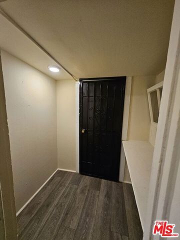 425 W Gage Avenue, Los Angeles, CA 90003