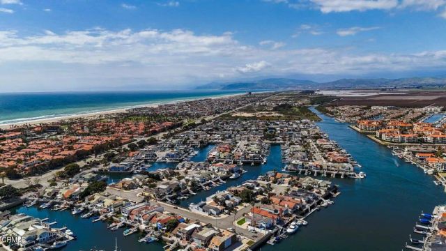 4620 Falkirk Bay, Oxnard, CA 93035