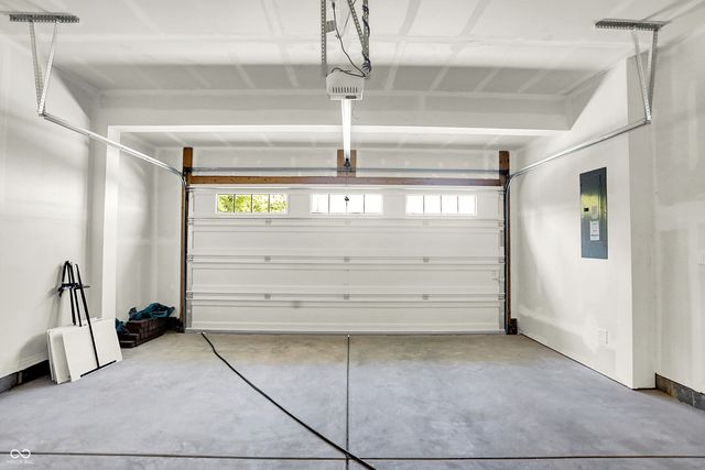 3102 Sugar Grove Drive, Whitestown, IN 46075