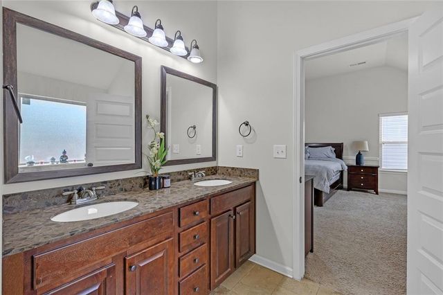 1074 Sly Fox Run Run, Fairburn, GA 30213