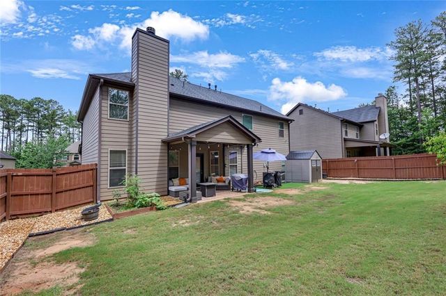 1074 Sly Fox Run Run, Fairburn, GA 30213