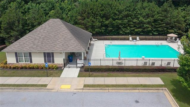 1074 Sly Fox Run Run, Fairburn, GA 30213