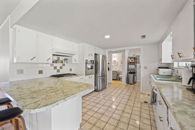 1661 Boston Place, Fayetteville, AR 72703