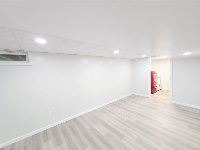 40 Oak Mills Crossing, Henrietta, NY 14586