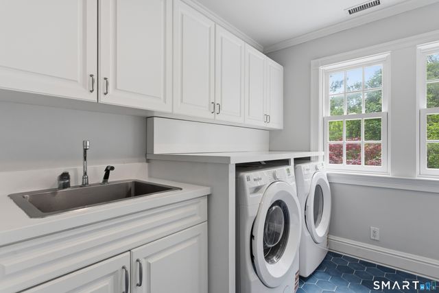 125 West Road, New Canaan, CT 06840