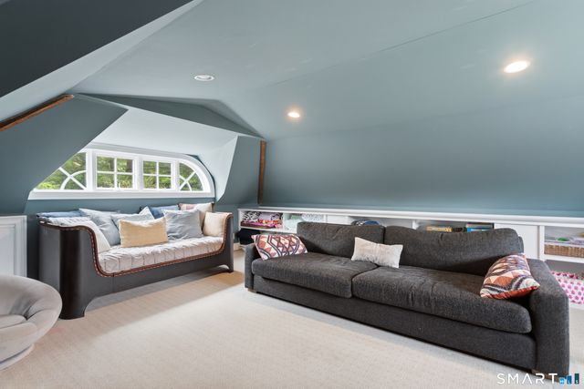 125 West Road, New Canaan, CT 06840