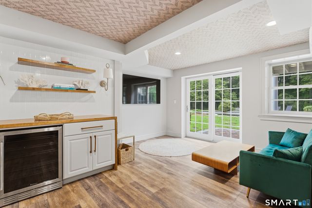 125 West Road, New Canaan, CT 06840
