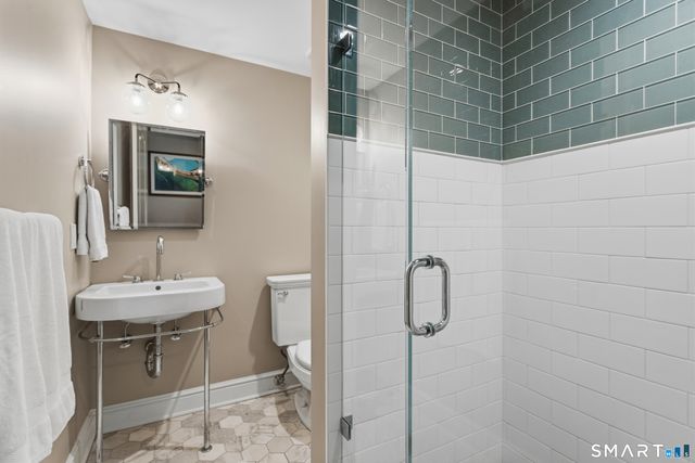 125 West Road, New Canaan, CT 06840