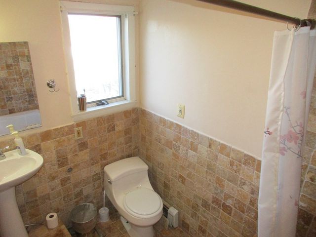 479 Crafts Street, Newton, MA 02465