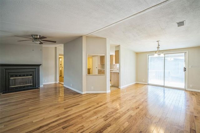 12911 WORCHESTER AVENUE, Tampa, FL 33624