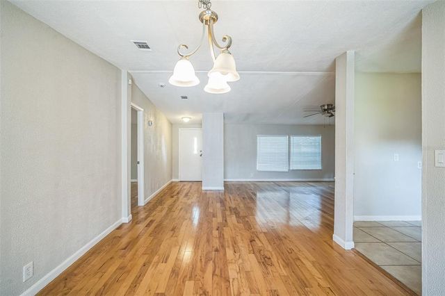 12911 WORCHESTER AVENUE, Tampa, FL 33624