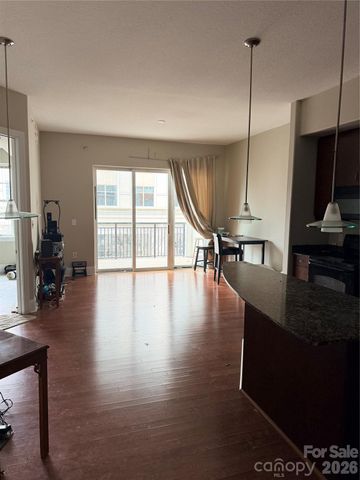 4625 Piedmont Row Drive, Charlotte, NC 28210