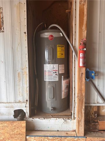 927 Sandy Beach Drive, Bullhead City, AZ 86442