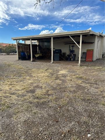 927 Sandy Beach Drive, Bullhead City, AZ 86442