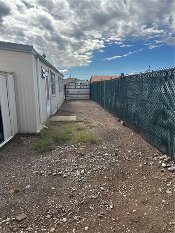 927 Sandy Beach Drive, Bullhead City, AZ 86442