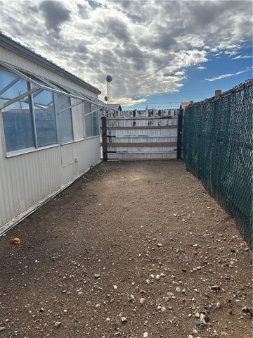 927 Sandy Beach Drive, Bullhead City, AZ 86442