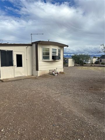 927 Sandy Beach Drive, Bullhead City, AZ 86442