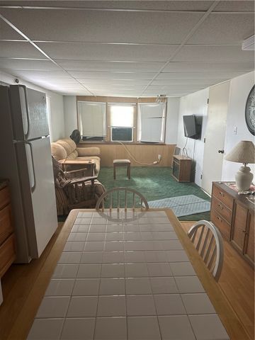 927 Sandy Beach Drive, Bullhead City, AZ 86442