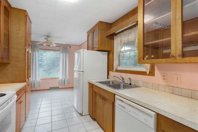 116 Mcclintic Avenue, Forsyth, MO 65653