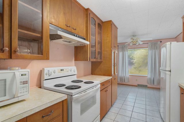 116 Mcclintic Avenue, Forsyth, MO 65653
