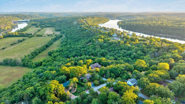 116 Mcclintic Avenue, Forsyth, MO 65653