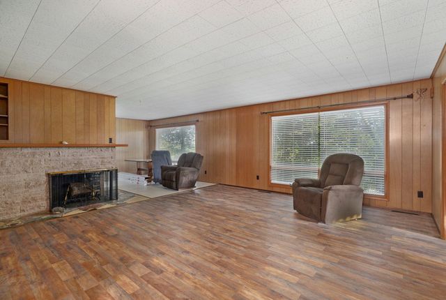 116 Mcclintic Avenue, Forsyth, MO 65653