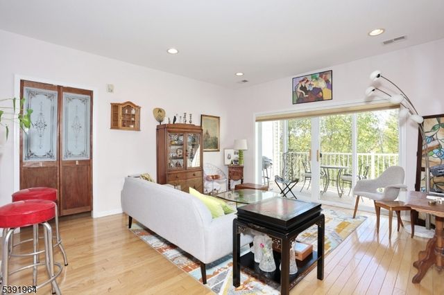 8317 Warrens Way, Wanaque Boro, NJ 07465