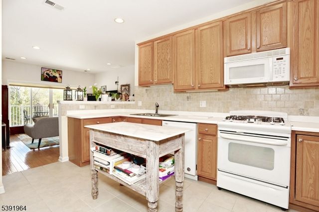 8317 Warrens Way, Wanaque Boro, NJ 07465