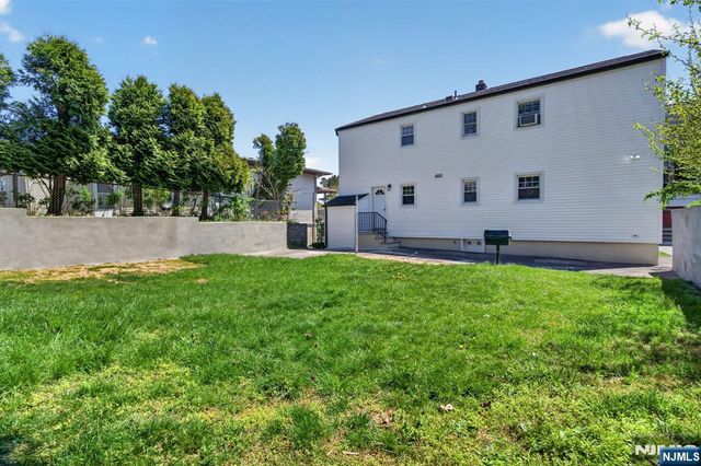 33 Westminster Place, Garfield, NJ 07026