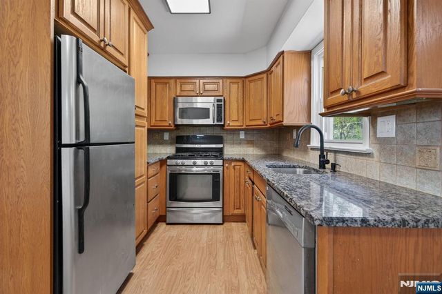 33 Westminster Place, Garfield, NJ 07026