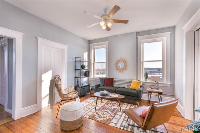 3462 Morganford Road, St Louis, MO 63116