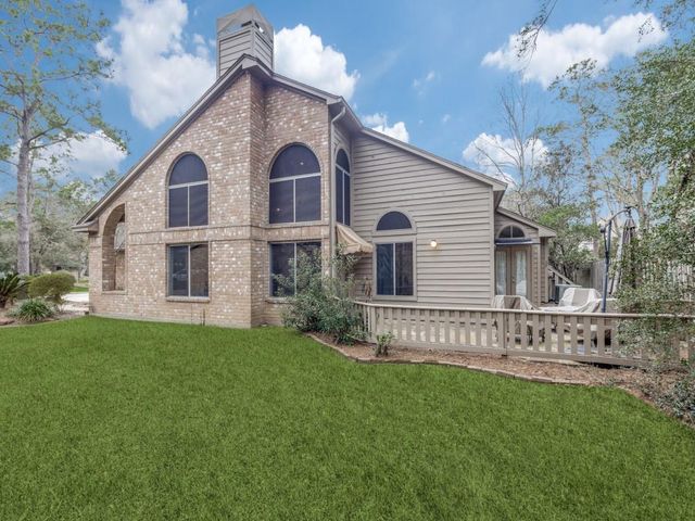 39 N Lakeridge Circle, The Woodlands, TX 77381