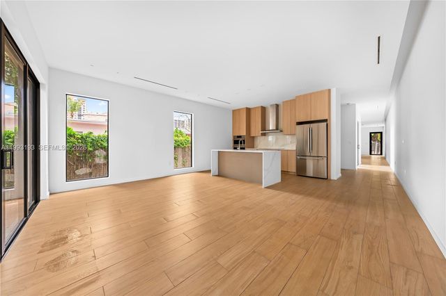 2360 SW 32nd Ave Right, Miami, FL 33145