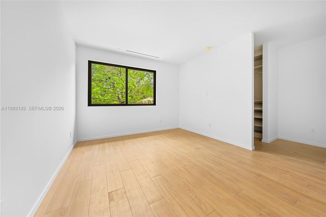 2360 SW 32nd Ave Right, Miami, FL 33145