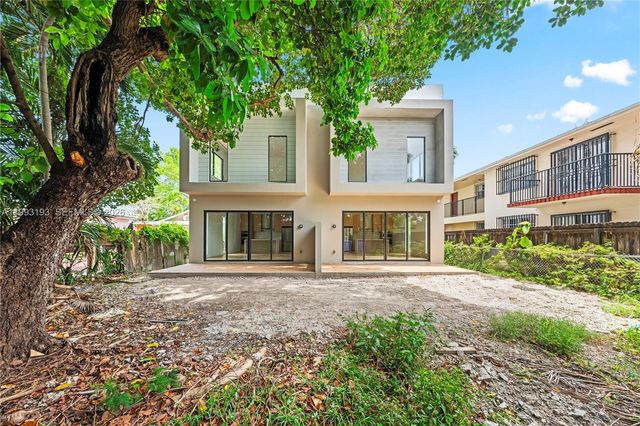 2360 SW 32nd Ave Right, Miami, FL 33145