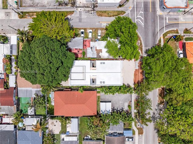 2360 SW 32nd Ave Right, Miami, FL 33145