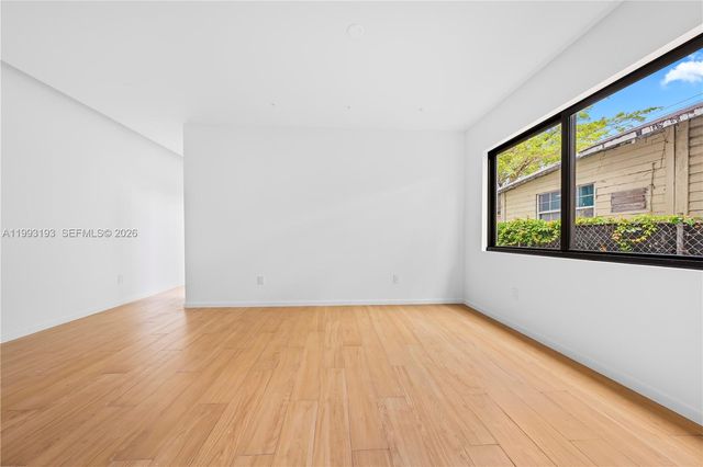 2360 SW 32nd Ave Right, Miami, FL 33145